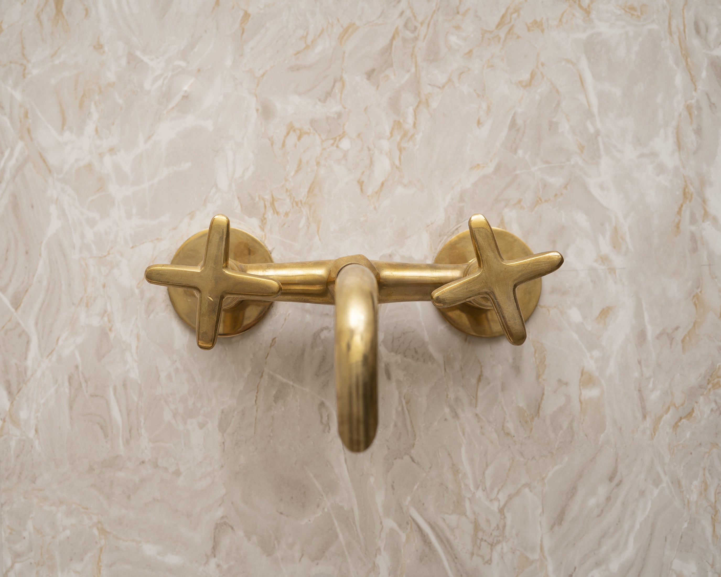 Antique Brass Bathtub Faucet
