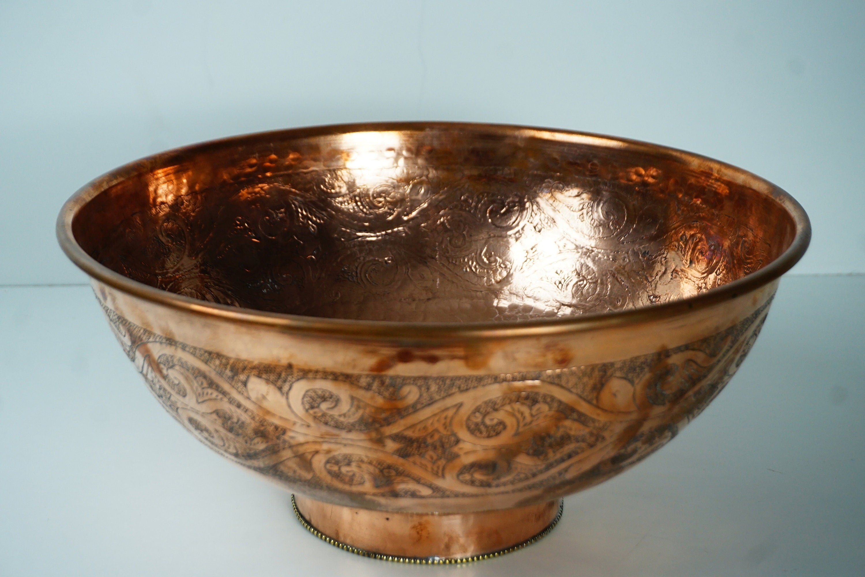 Artisanal Copper Vessel Sink – Handcrafted Engraved Antique Copper Sink for Bathroom