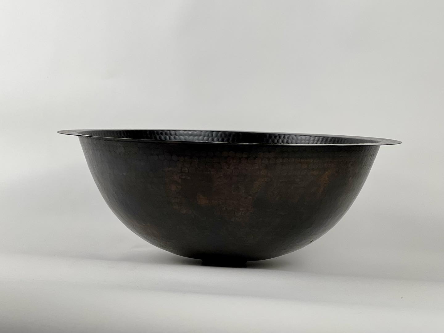 Black Hammered Copper Drop-in Sink – Elegant Round Vessel Sink for Bathroom