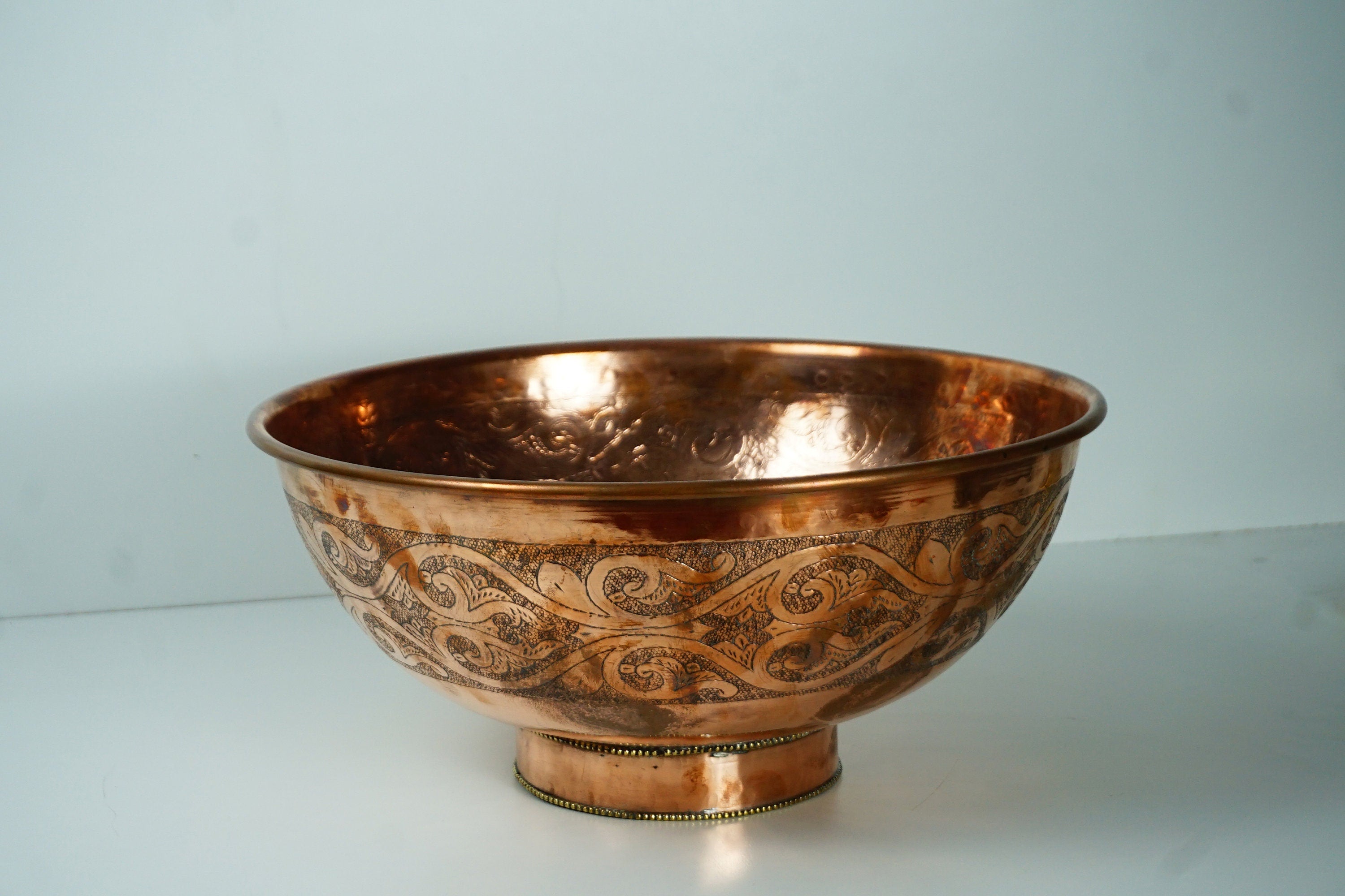 Artisanal Copper Vessel Sink – Handcrafted Engraved Antique Copper Sink for Bathroom