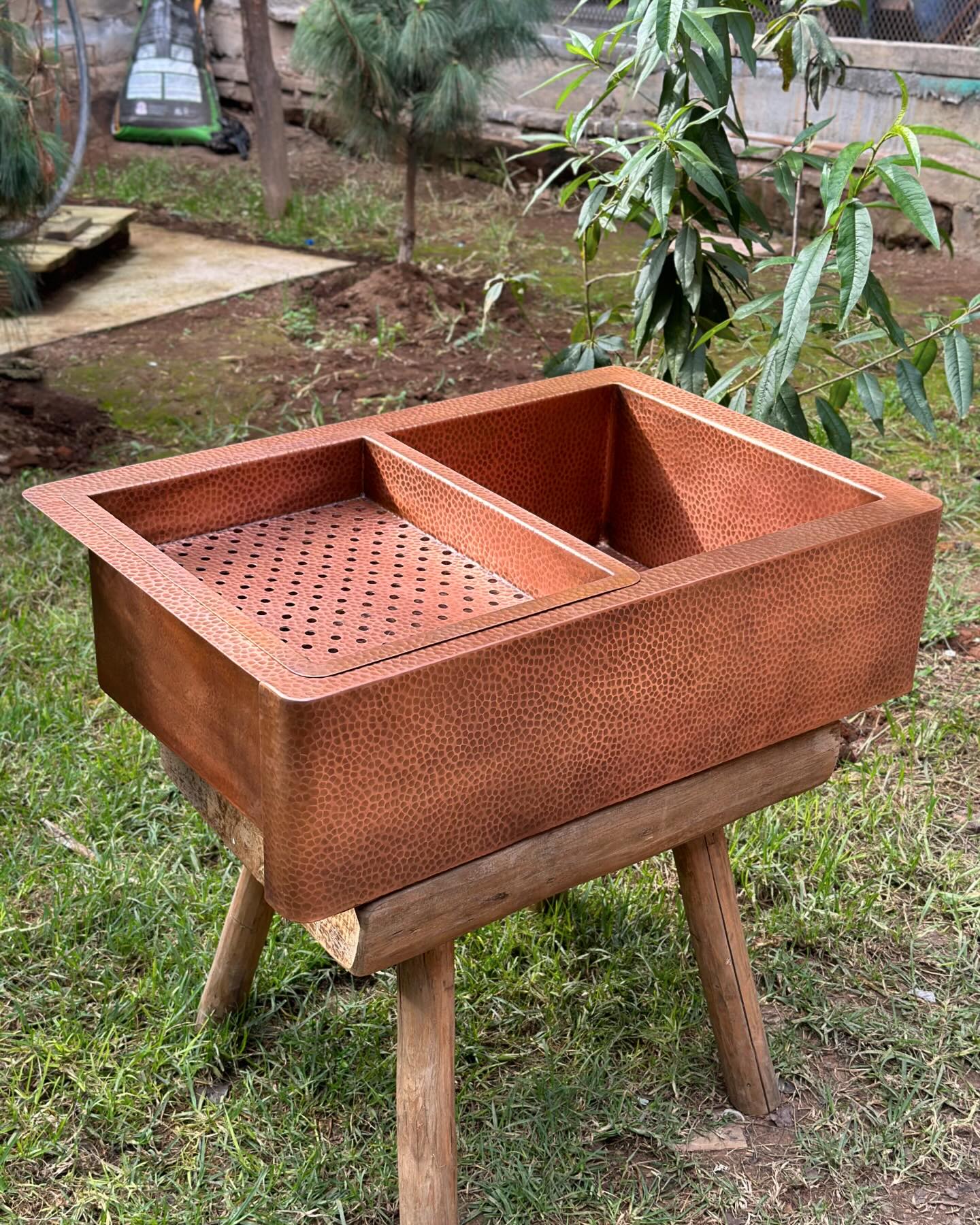  High-Quality Copper Sink