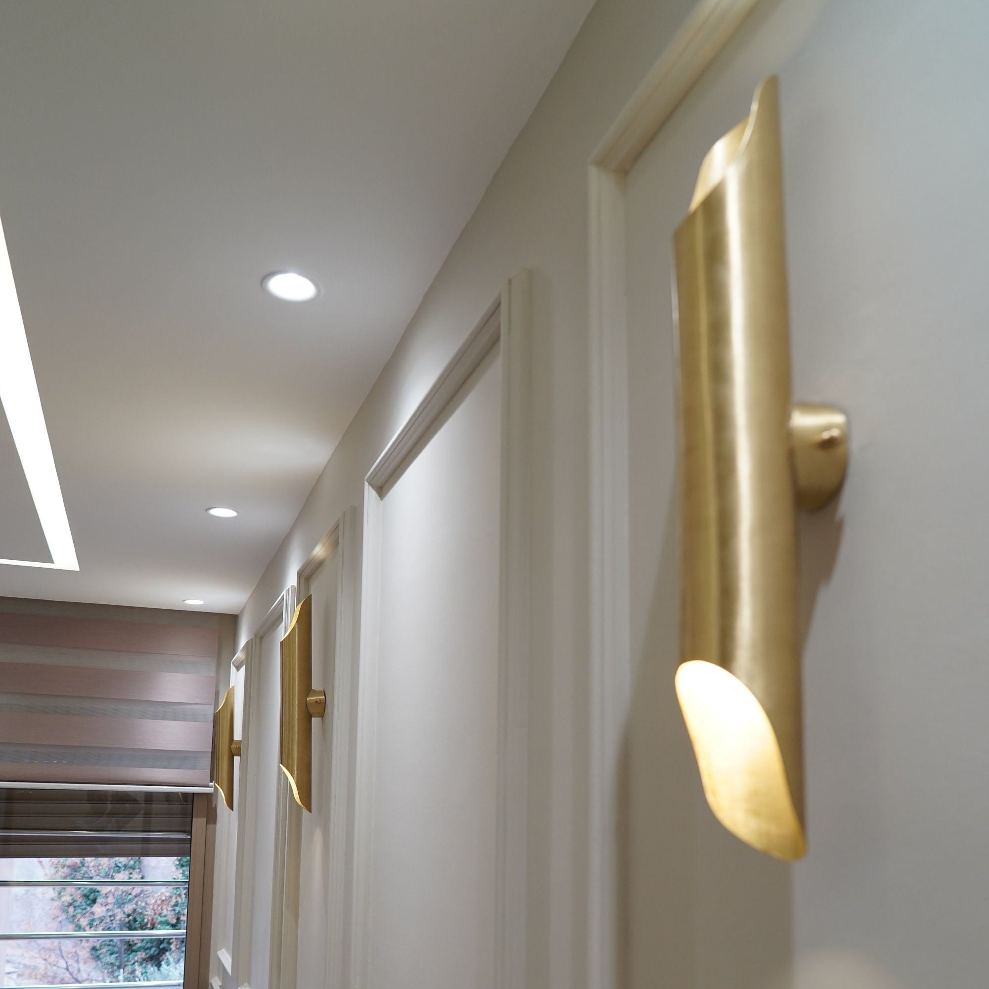  High-End Interior Wall Light