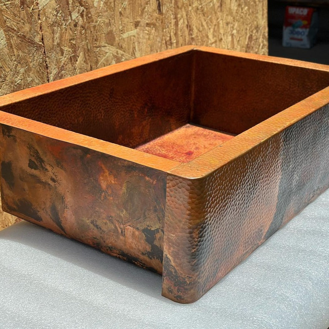 Farmhouse apron front sink
