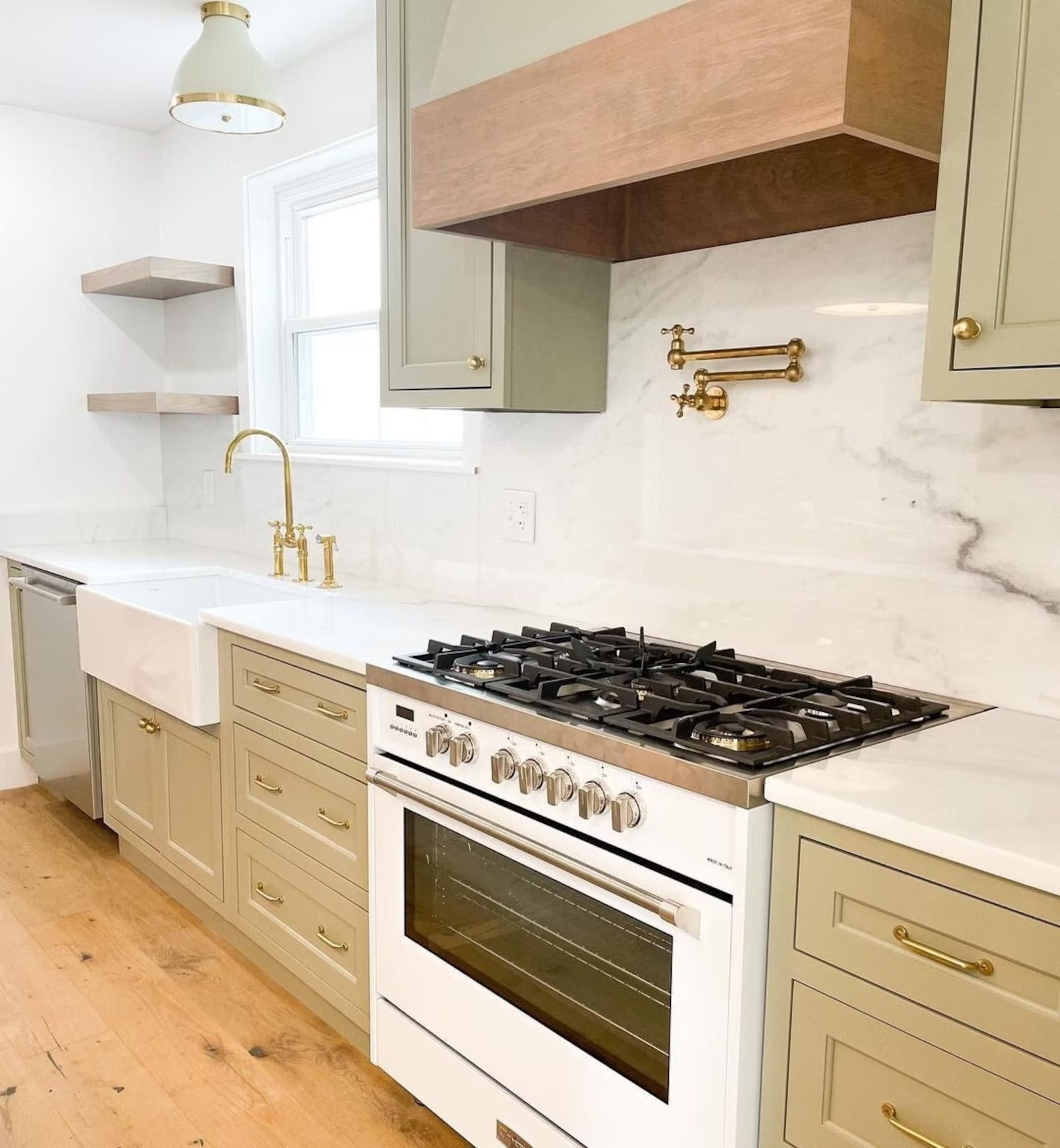 Cross Handle Brass Pot Filler
