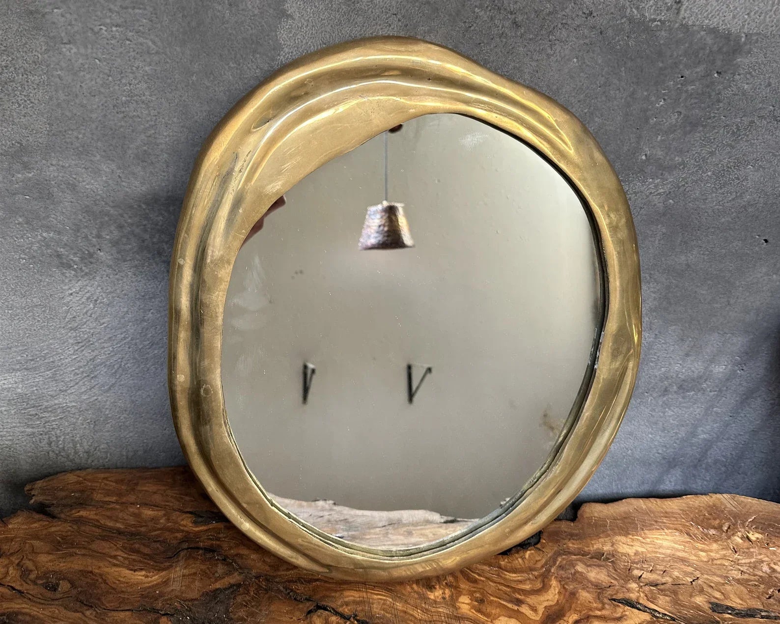 Classic Circular Wall Mirror
