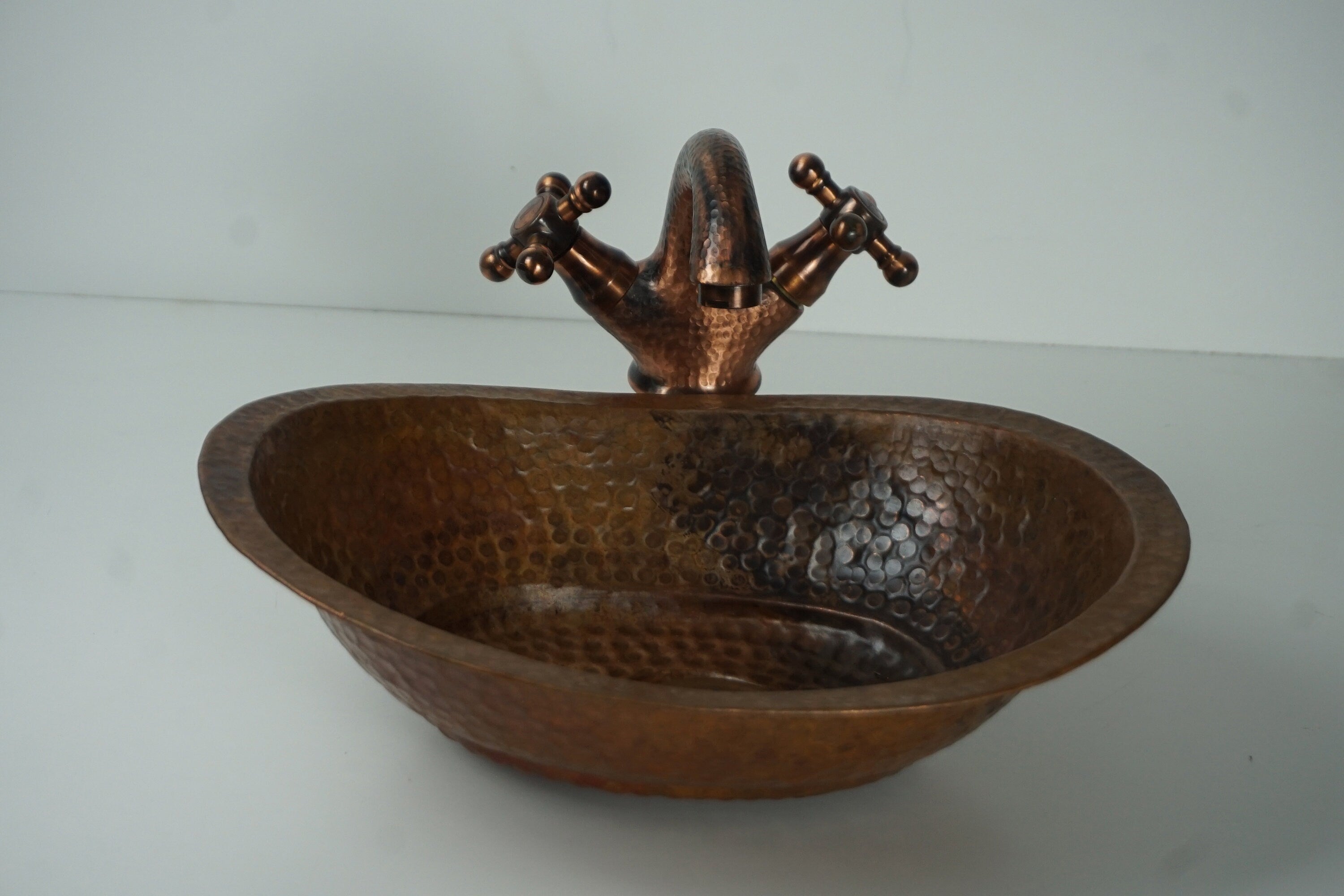 ammered Copper Vanity Sink