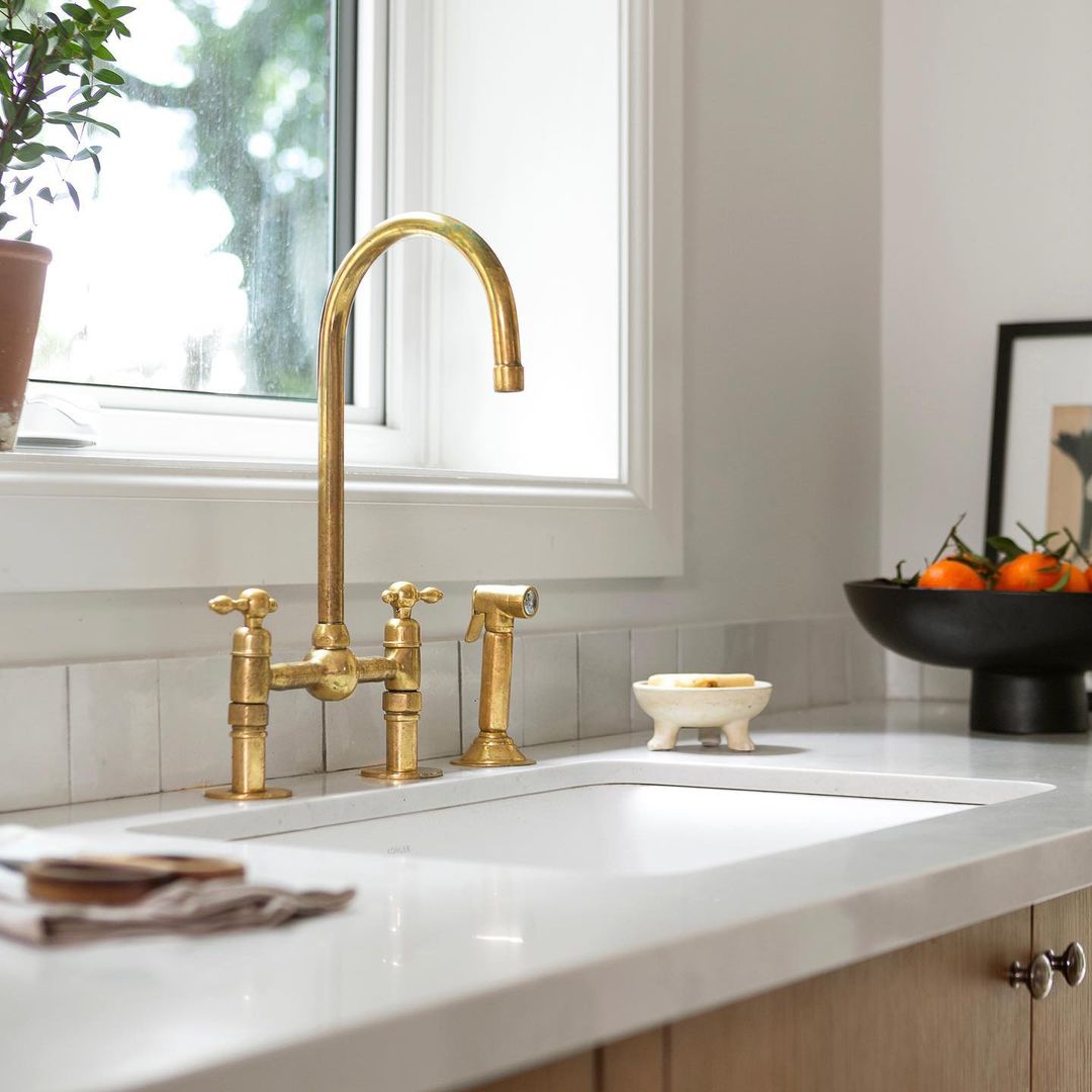 Farmhouse Bridge Sink Faucet